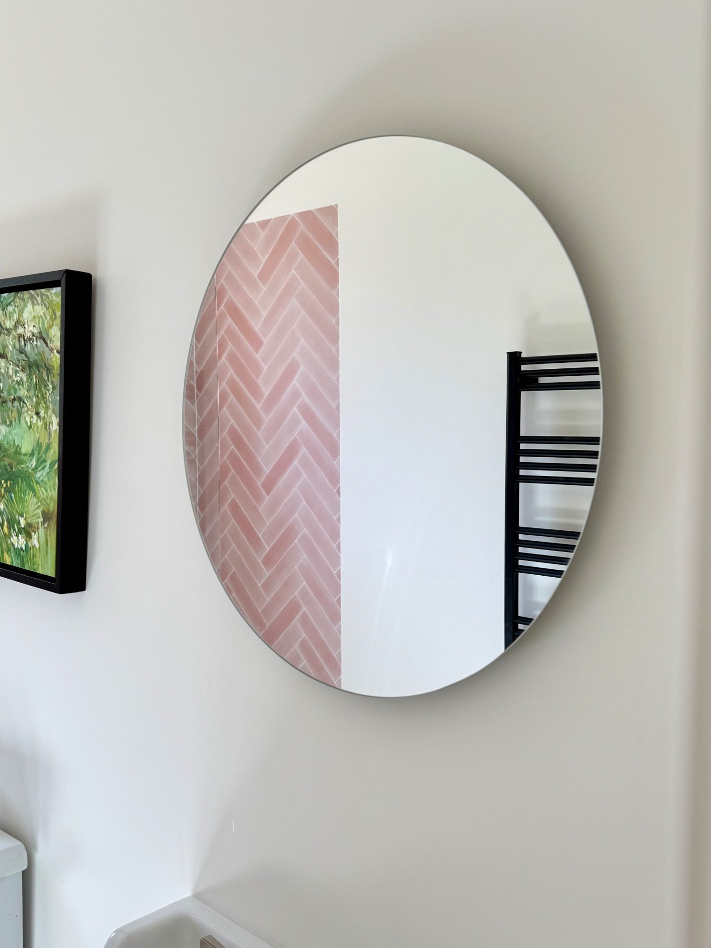 Saibreiro Estate — Round mirror detail
