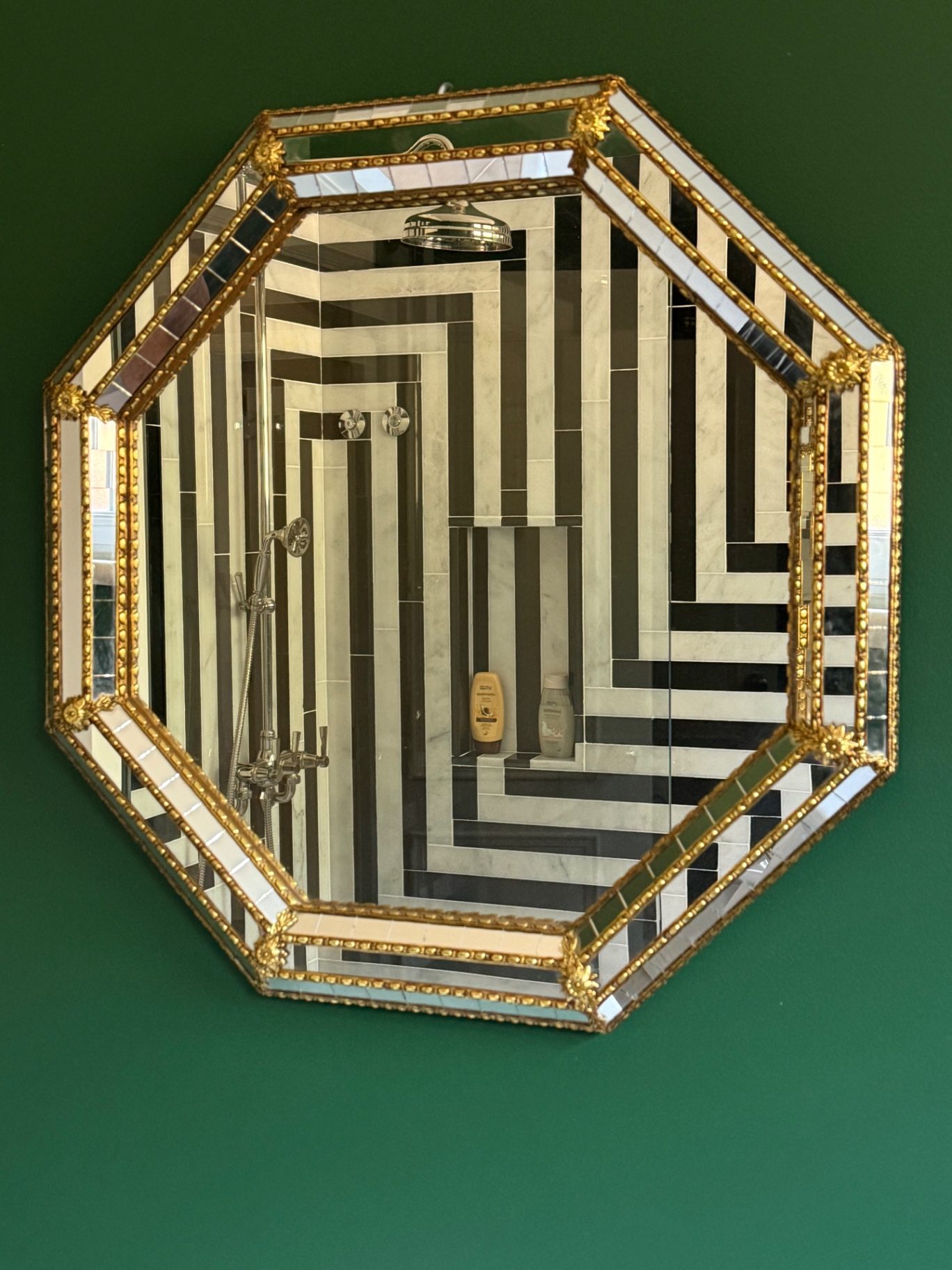 Saibreiro Estate — Octagonal mirror detail